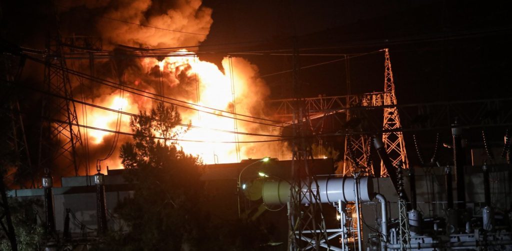 ΥΠΕΝ: Δεν επιβαρύνθηκε η ατμόσφαιρα από την πυρκαγιά στον Ασπρόπυργο