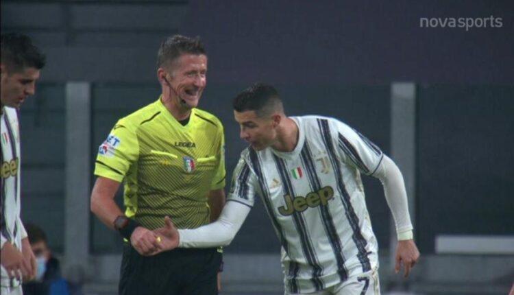 Κριστιάνο Ρονάλντο: Νόμιζε πως σκόραρε και τραβούσε το χέρι του διαιτητή γιατί δεν τον πίστευε (βίντεο)