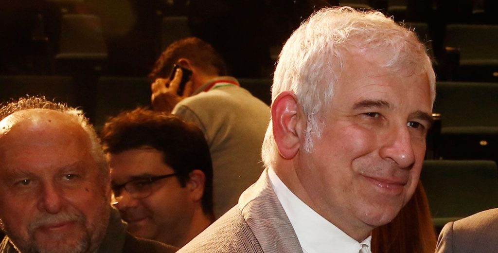 Αυτή είναι η απόφαση της ΕΡΤ για τον ρόλο του Πέτρου Φιλιππίδη στο «Χαιρέτα μου τον Πλάτανο»