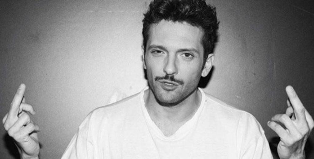 Δ.Μοθωναίος: «Με κακοποιούσαν σεξουαλικά από 6 ετών – Αυτό καθόρισε την σεξουαλικότητα μου» (βίντεο)