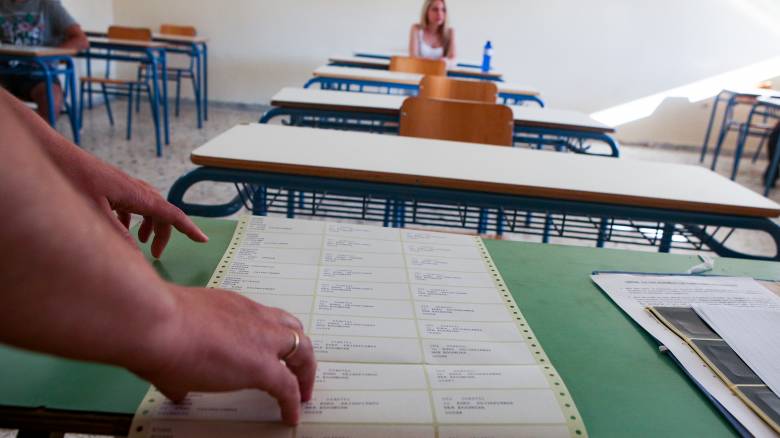 Κανονικά οι Πανελλήνιες εξετάσεις – Σμίκρυνση των διακοπών του Πάσχα και του καλοκαιριού