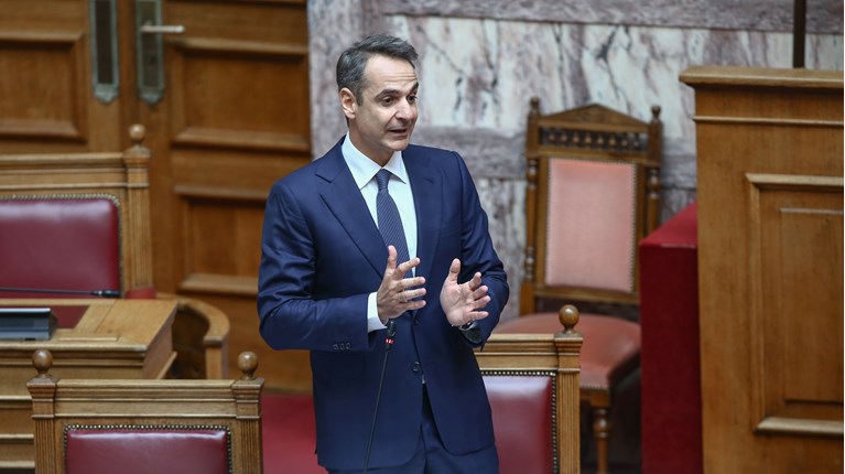 Κ.Μητσοτάκης: Επιχείρησε να μιλήσει χωρίς μάσκα στη Βουλή – Διαμαρτυρίες βουλευτών