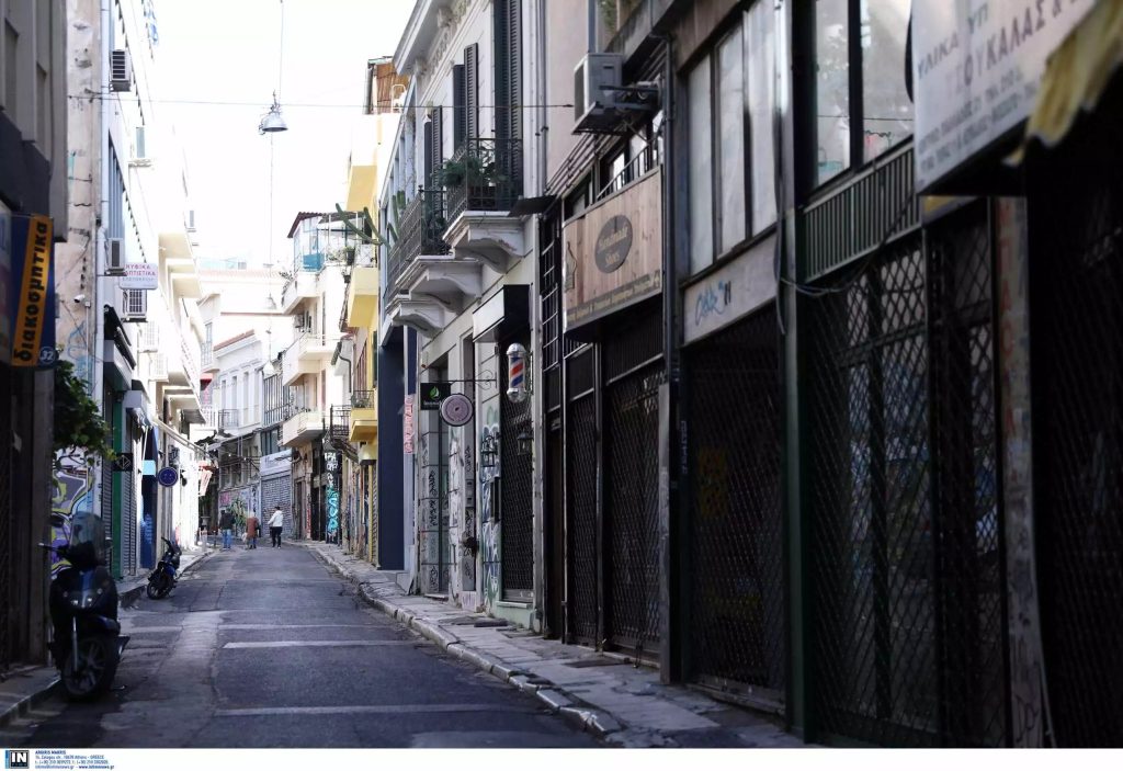 «Ζωή εν τάφω» και για Αχαΐα και Εύβοια: Ολική καραντίνα στον πληθυσμό