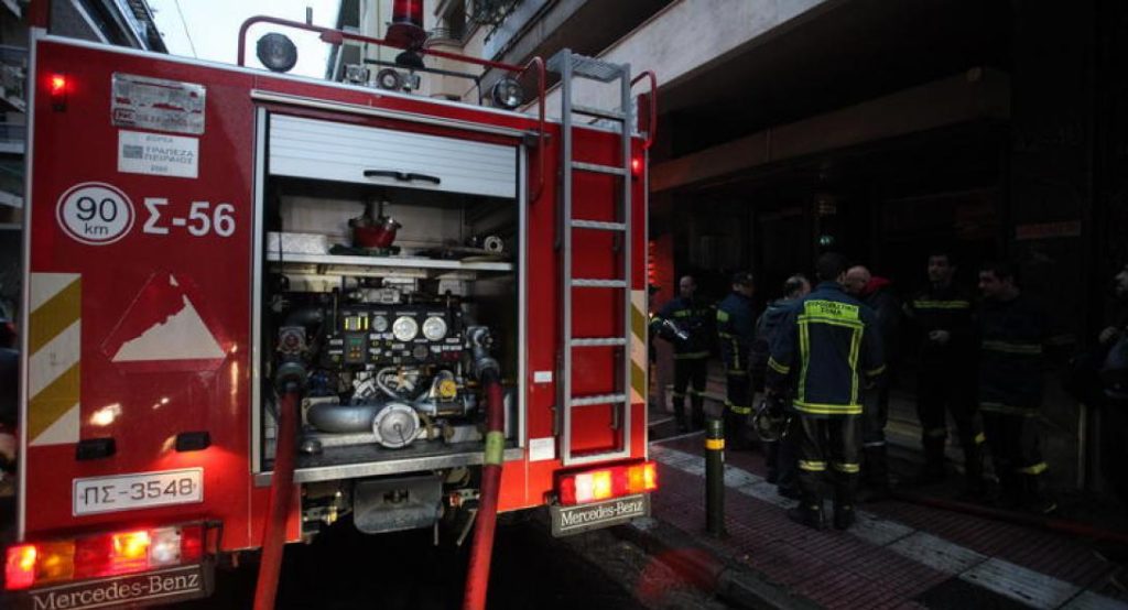 Φωτιά σε διαμέρισμα στο κέντρο της Αθήνας