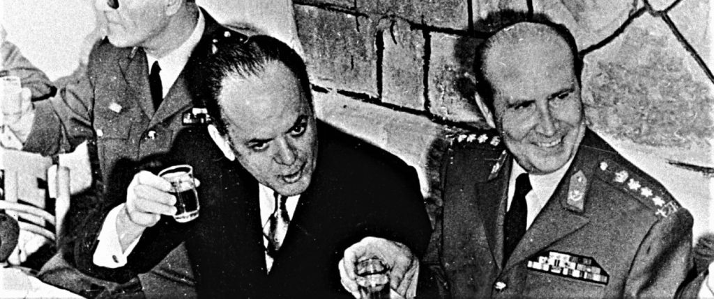 24 Φεβρουαρίου 1975: Το «πραξικόπημα της πυτζάμας» και οι μαζικές συλλήψεις και προφυλακίσεις Ελλήνων αξιωματικών