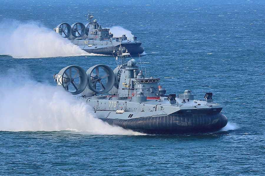 Ρωσικό ναυτικό: Αναβαθμίζει τα αερόστρωμνα Zubr