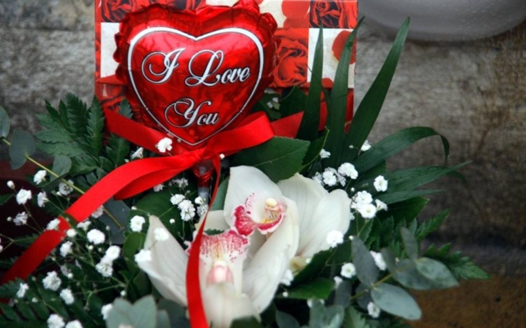 Ανοιχτά τα ανθοπωλεία σήμερα λόγω Αγίου Βαλεντίνου