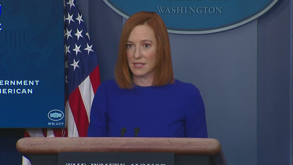 Jen Psaki: Πόσες φορές είπε  σε μια συνέντευξη «χμμ» και «μμμ» η εκπρόσωπος του Λευκού Οίκου; Θα εκπλαγείτε