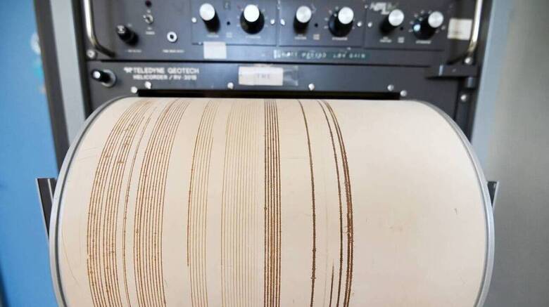 Ιαπωνία: Τουλάχιστον 100 τραυματίες από τον σεισμό των 7,3 ρίχτερ στην Φουκουσίμα (βίντεο)