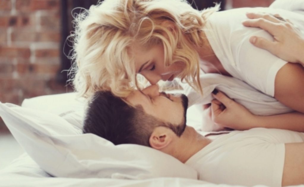 Πόσο ρομαντικός είναι ανάλογα με το ζώδιο του