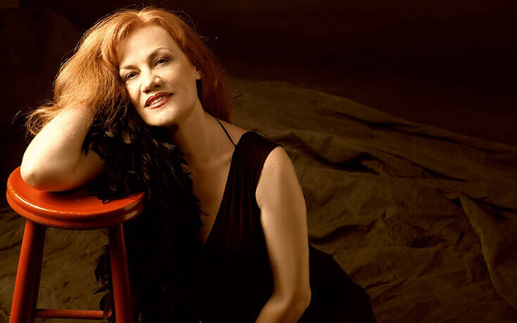 Αθηνά Παππά: Η εξομολόγηση της – «Με σάπισαν στο ξύλο – Ανέβηκα πάνω στο καπό του αυτοκινήτου αιμόφυρτη»