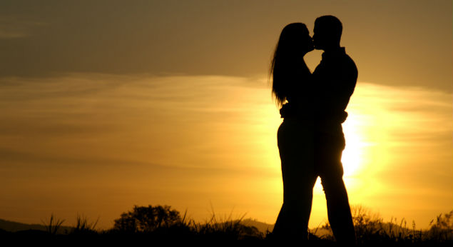 Αυτοί είναι οι άντρες του ζωδιακού που ξέρουν πώς να περιποιηθούν μία γυναίκα