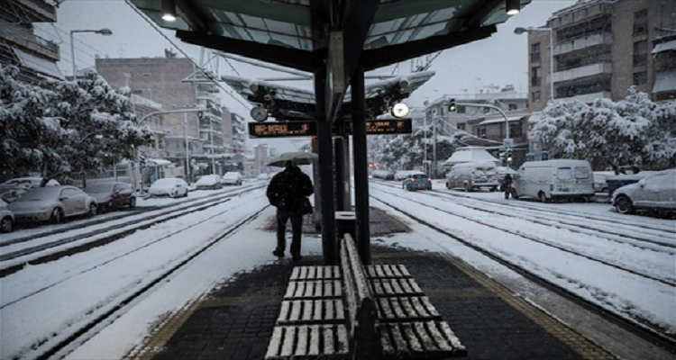 Κακοκαιρία: Κανονικά λειτουργεί το τραμ και το μετρό στην Αττική