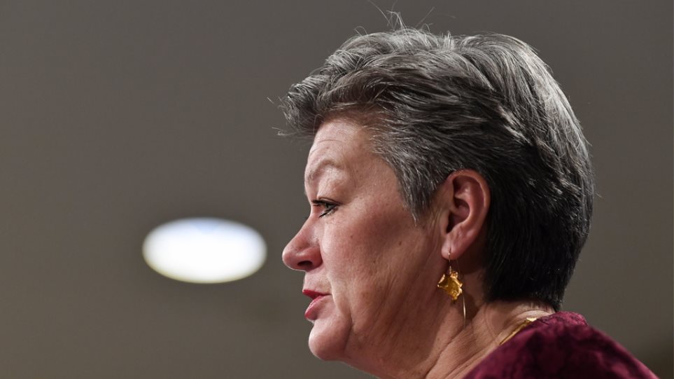 Θα κάνει «επιθεώρηση» στην Κακαβιά η Επίτροπος μετανάστευσης – Μη τυχόν και φύγει κανείς από την Ελλάδα