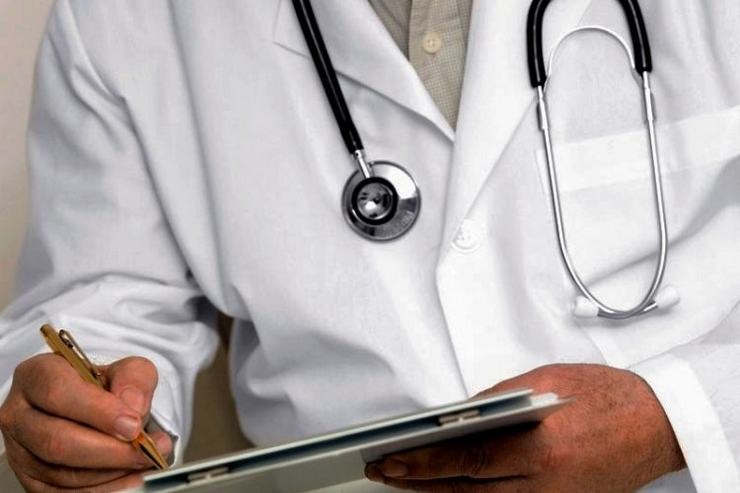 Γιατρός από το Πακιστάν πούλησε νεογέννητο μωρό επειδή οι γονείς του δεν είχαν να πληρώσουν τη γέννα