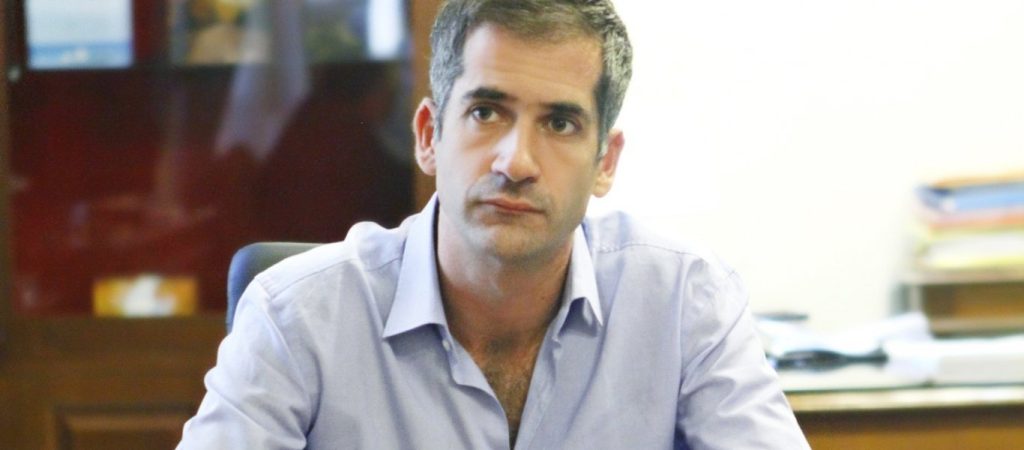 Κ.Μπακογιάννης: Φιέστα στο Κολωνάκι με… δανεικά εκχιονιστικά (upd)