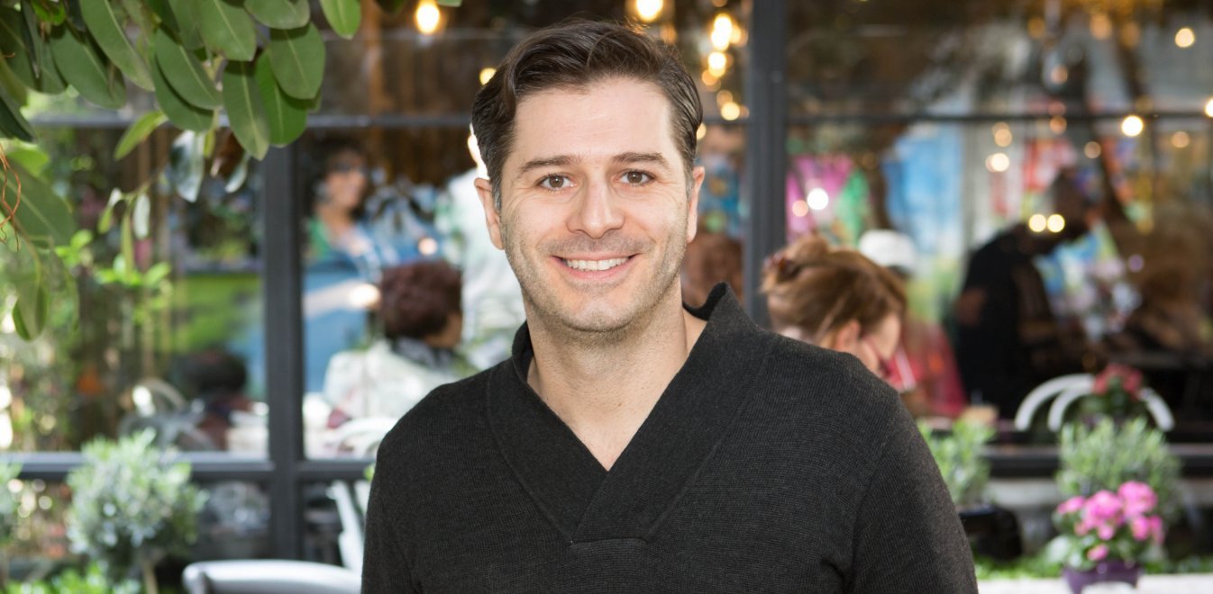 Α.Μπουρδούμης: «Είχα παρενόχληση από ένα σπουδαίο σκηνοθέτη – Μου ζήτησε συγγνώμη επειδή ξεπέρασε τα όρια» (βίντεο)