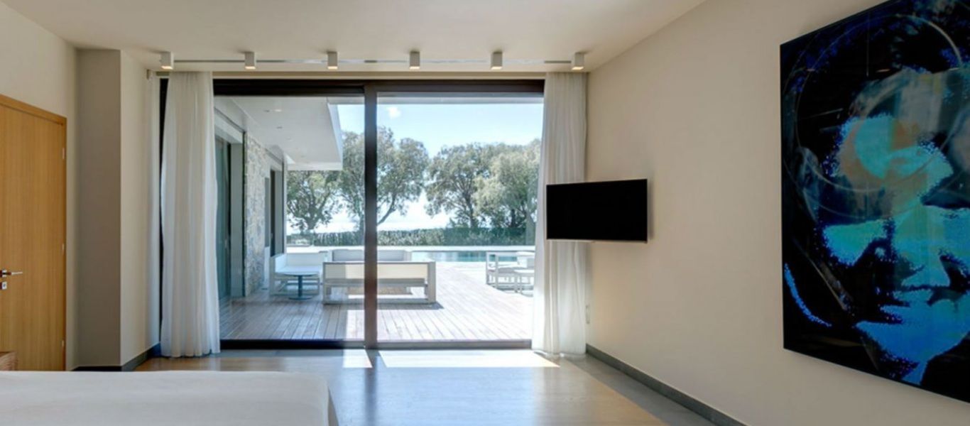 Αλλάζει χέρια η εντυπωσιακή βίλα του Α.Ωνάση στο Λαγονήσι – Την απέκτησε ζάμπλουτος Άραβας (φώτο – βίντεο)