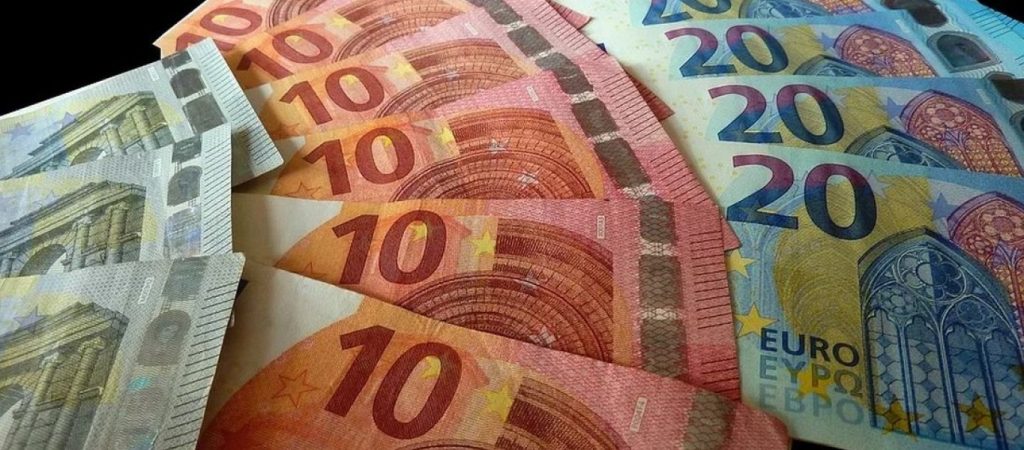 ΟΑΕΔ: Έκτακτη οικονομική ενίσχυση στους εργαζόμενους του τουριστικού & επισιτιστικού κλάδου