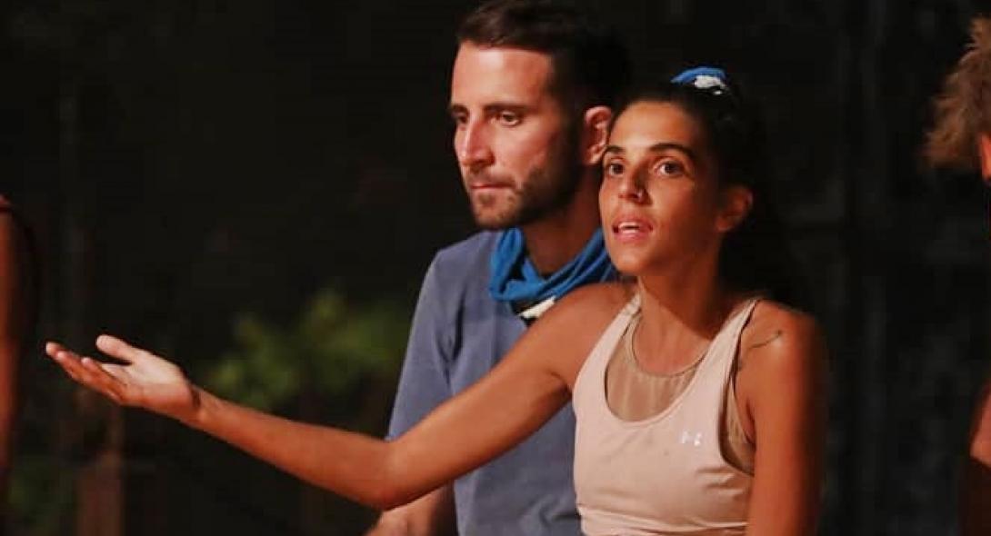 Survivor – Άννα Μαρία: Το υβριστικό σχόλιο του πατέρα της για τον Τριαντάφυλλο – «Υπάρχει ένας μ@λ@κ@ς» (βίντεο)