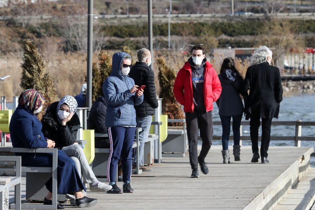Η Τουρκία προμηθεύεται 105 εκατομμύρια δόσεις εμβολίων κατά του COVID-19