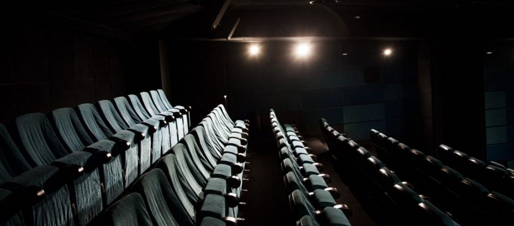 ΗΠΑ: Πυροβόλησαν γυναίκα επειδή έκανε παρατήρηση για ησυχία μέσα σε κινηματογράφο