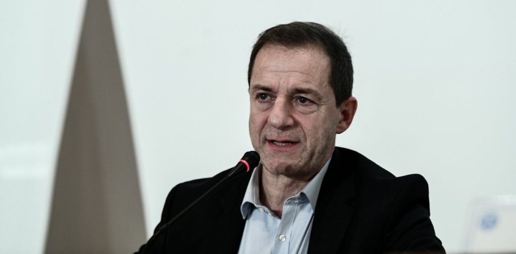 Δημήτρης Λιγνάδης για ένταλμα σύλληψης: «Ας βγει εδώ είμαι δεν κρύβομαι»