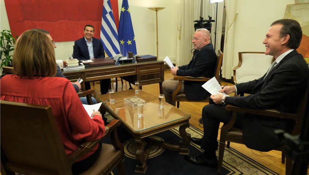 Με «προεκλογικό» άρωμα η συνέντευξη Α.Τσίπρα εφ’ όλης της ύλης: «Με τον Λιγνάδη η κυβέρνηση πλέον αυτογελοιοποιείται»