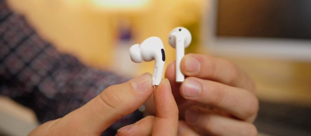 Άνδρας κατάπιε AirPod μέσα στον ύπνο του – Το κατάλαβε επειδή ένιωσε δυσφορία (βίντεο)