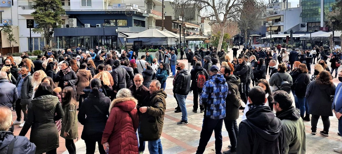 Θεσσαλονίκη: «Βράζει» ο Εύοσμος – Τους επέβαλαν σκληρό lockdown και δημιουργούν hot spot παράνομων μεταναστών