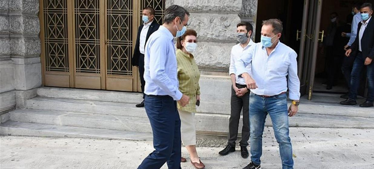 Βουλευτής ΣΥΡΙΖΑ: «Από ΜΚΟ που φέρεται να συνδέεται με το πρωθυπουργικό περιβάλλον “ψώνιζε” προσφυγόπουλα ο Λιγνάδης»