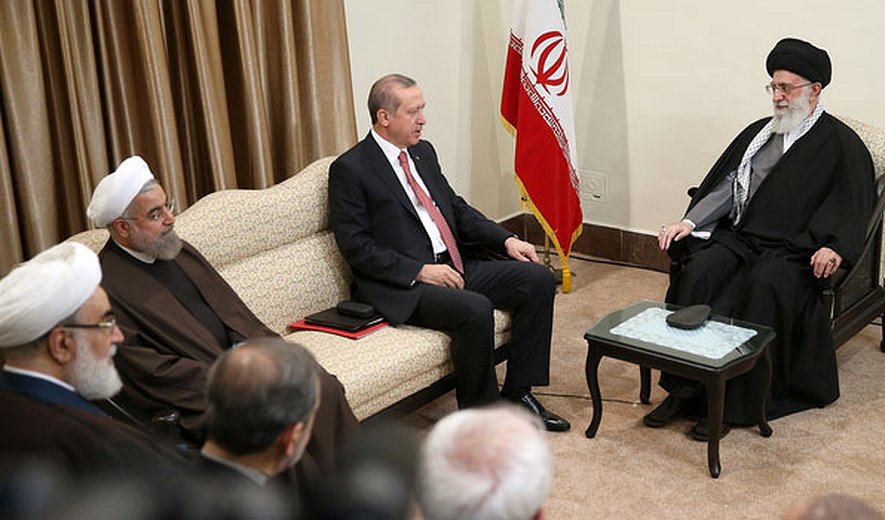 Ο Ερντογάν θέλει να αναλάβει διαμεσολαβητικό ρόλο μεταξύ Ιράν και ΗΠΑ:  Βλέπει «παράθυρο εταιρίας»