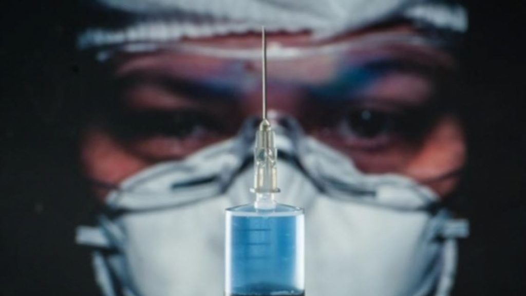 Το Ισραήλ ανοίγει τμήματα της οικονομίας του μόνο για όσους έχουν κάνει το εμβόλιο – Τι είναι το  Green Pass