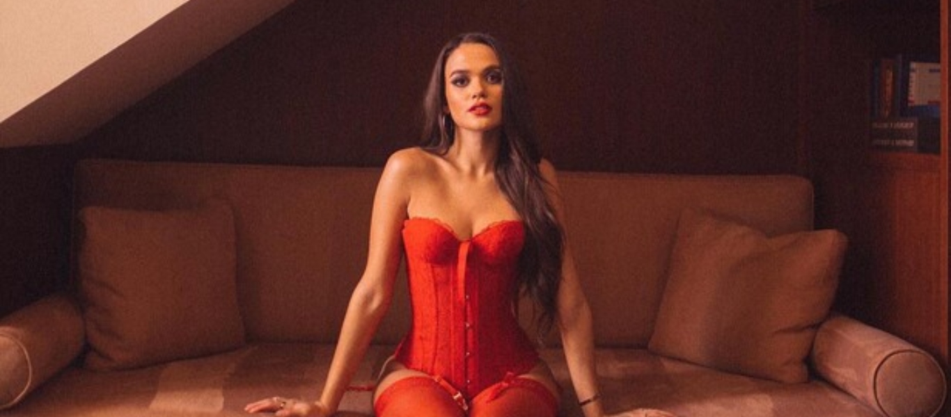 Η Madison Pettis είναι η προσωποποίηση της φράσης… «φωτιά στα κόκκινα» (φώτο)