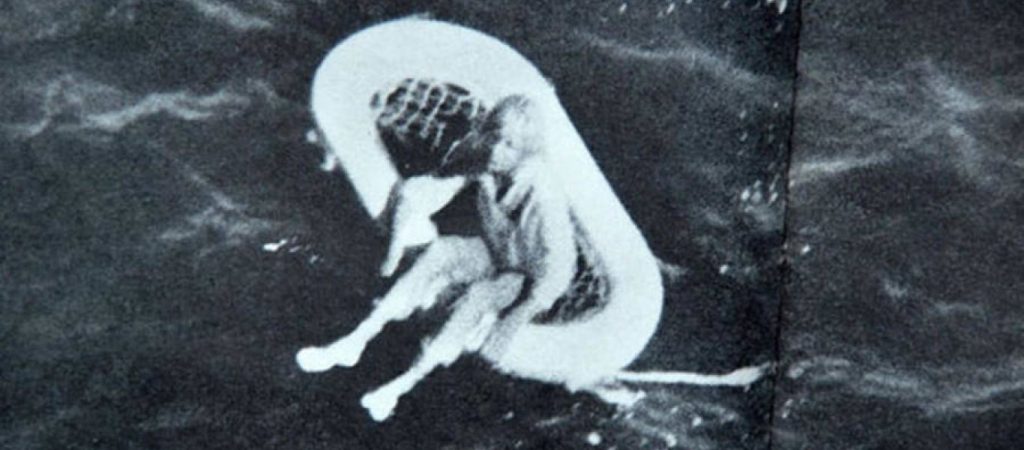 Η τραγωδία που αποκαλύφθηκε όταν ένα ελληνικό πλοίο βρήκε μια 11χρονη στην μέση του ωκεανού (βίντεο)