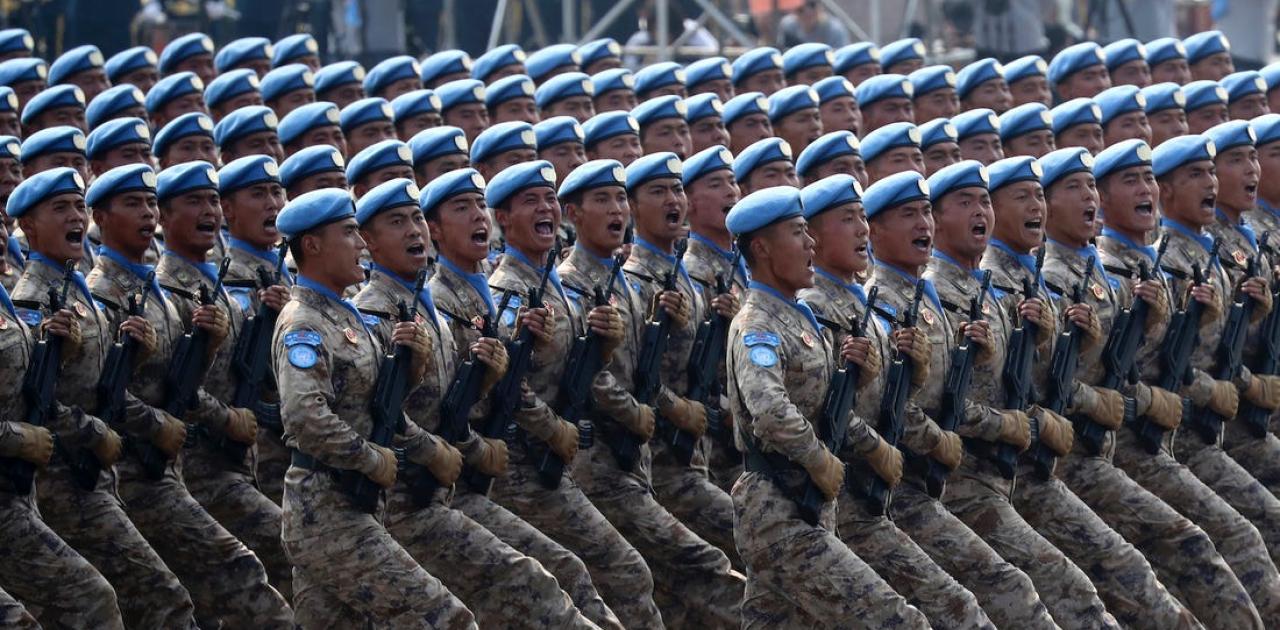 Η Κίνα προπαγανδίζει τη στρατιωτική υπεροχή της για να σύρει τον Μπάιντεν σε διάλογο