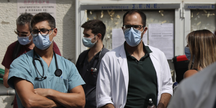 Πανελλαδική στάση εργασίας των νοσοκομειακών γιατρών με συγκέντρωση και πορεία