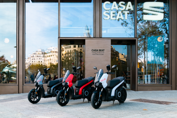 SEAT MÓ: Οι νέοι στόχοι είναι κινητικότητα, ηλεκτροκίνηση, πόλεις του μέλλοντος