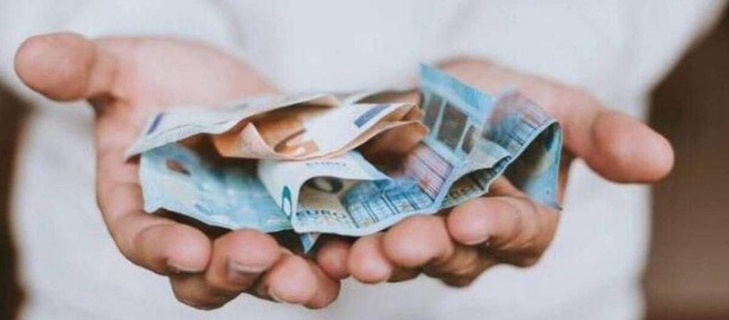 Οι 25 κατηγορίες συνταξιούχων που κερδίζουν μηνιαίο «μπόνους» έως 218 ευρώ με τον επανυπολογισμό