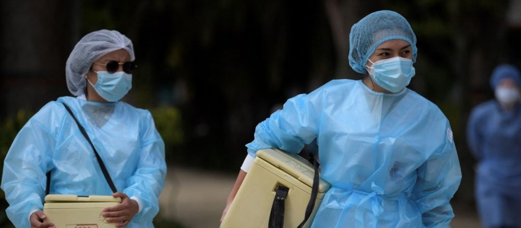 Μπαγκλαντές: Χορηγεί το εμβόλιο σε εκδιδόμενες γυναίκες στον μεγαλύτερο οίκο ανοχής