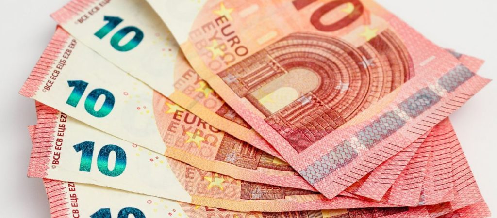 ΟΠΕΚΑ: Άνοιξε η πλατφόρμα για το οικογενειακό επίδομα