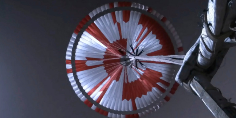 NASA: Έστειλε μήνυμα στον Άρη κρυμμένο στο αλεξίπτωτο του Perseverance! (φώτο)