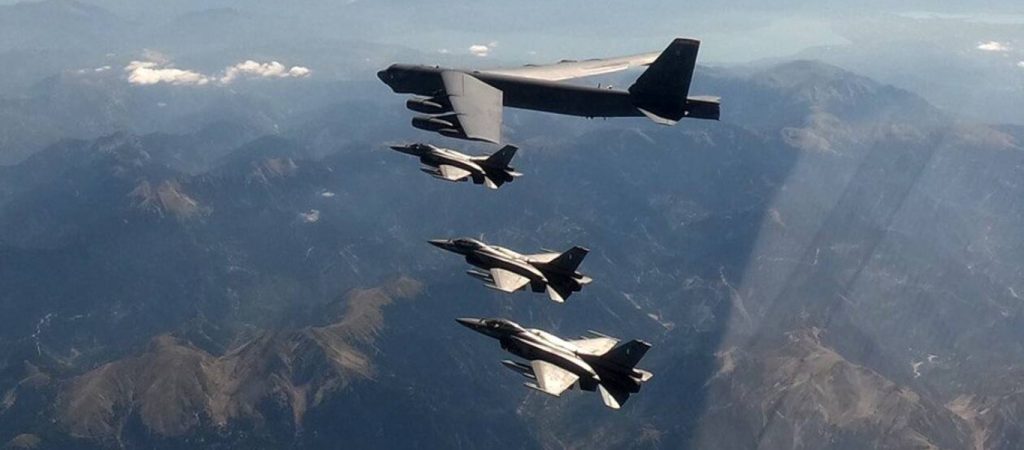 Nέο μπαράζ προκλήσεων πάνω από το Αιγαίο – Τριάντα παραβιάσεις από τουρκικά μαχητικά