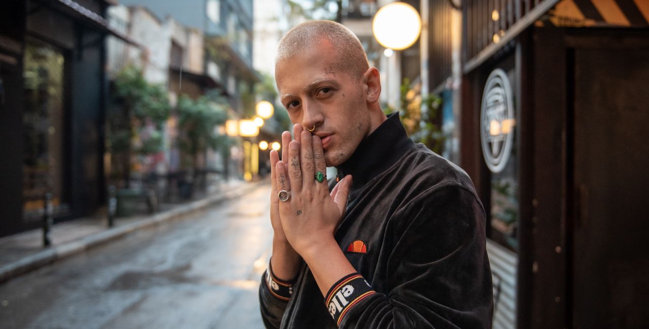 Τ.Ξιάρχο: «Με βίασαν στα 6 μου – Ποτέ δεν με βοήθησαν οι γονείς μου» (βίντεο)