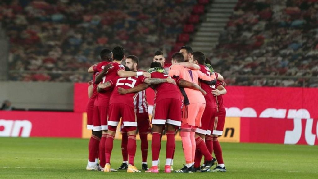 Τρελό γλέντι στα αποδυτήρια του Ολυμπιακού μετά την πρόκριση επί της Αϊντχόφεν (βίντεο)