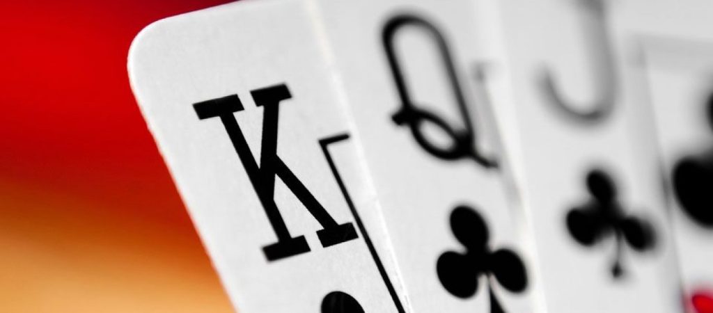 Ποιος Έλληνας βασιλιάς απεικονίζεται στο ρήγα σπαθί και ποια θεά είναι η ντάμα μπαστούνι στη τράπουλα;