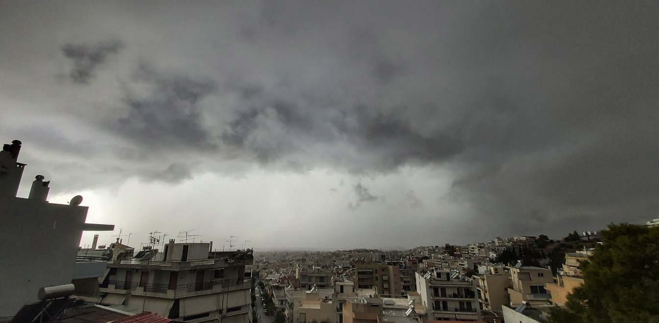 Καιρός: Με βροχές & καταιγίδες «φεύγει» ο Φεβρουάριος – Αναλυτικά η πρόγνωση