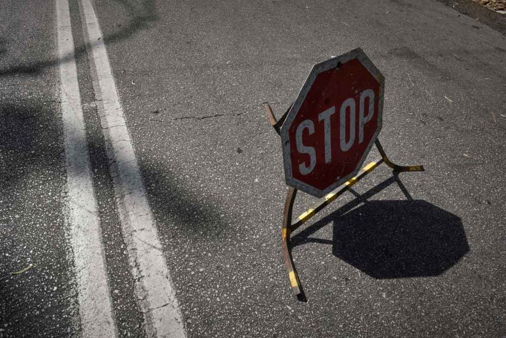 Διακοπή κυκλοφορίας στη λεωφόρο Πάρνηθας λόγω πυκνής ομίχλης