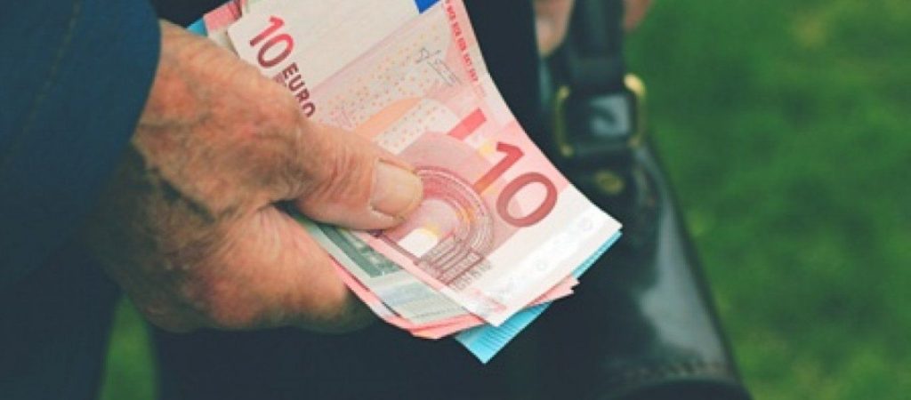 Προκαταβολή σύνταξης: Ποιες είναι οι «παγίδες» στην υποβολή της αίτησης