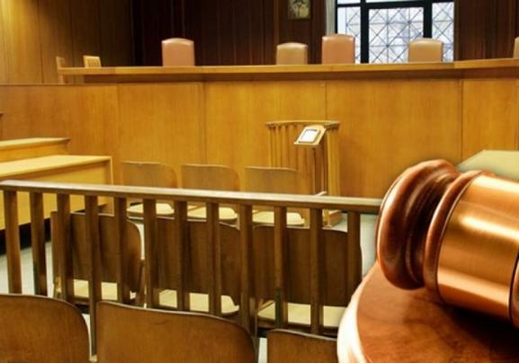 Παράσταση διαμαρτυρίας στο Μέγαρο Μαξίμου από τους προέδρους των Δικηγορικών Συλλόγων